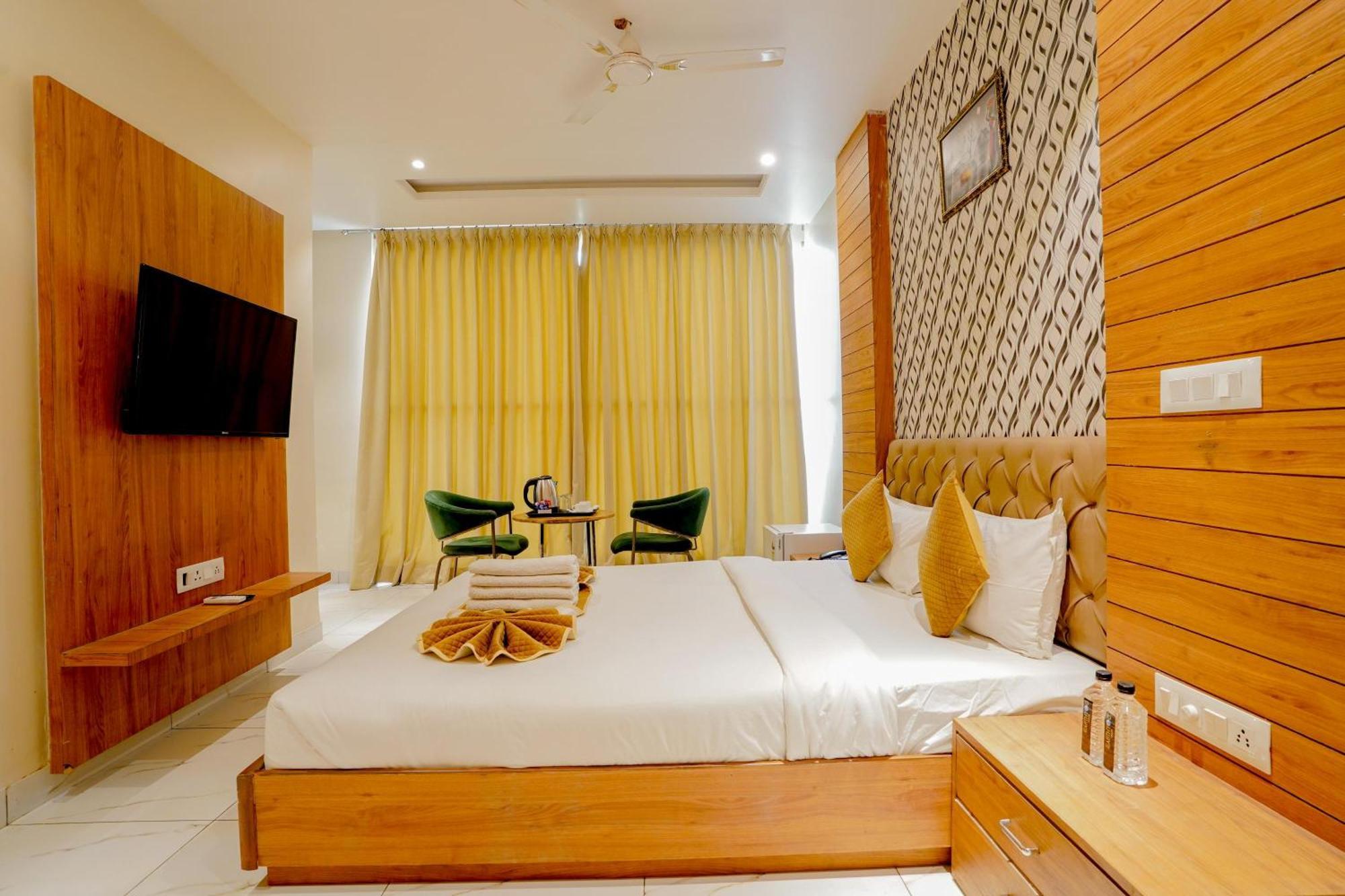 Hotel Ekana Jaipur Bagian luar foto